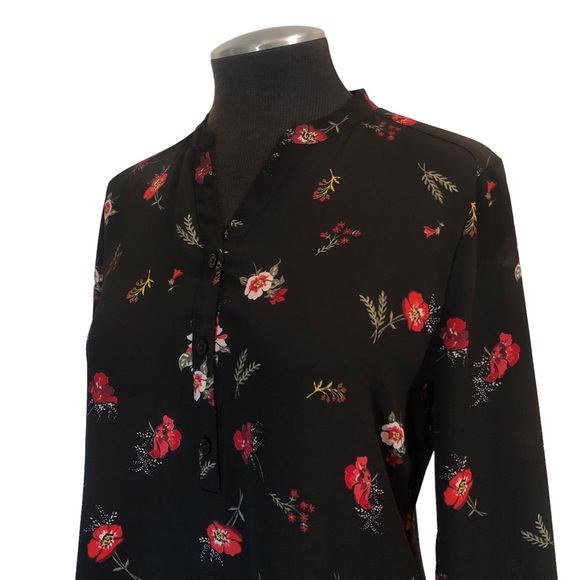 Van Heusen - Floral Pullover Split V-Neck Blouse - Picture 7 of 10